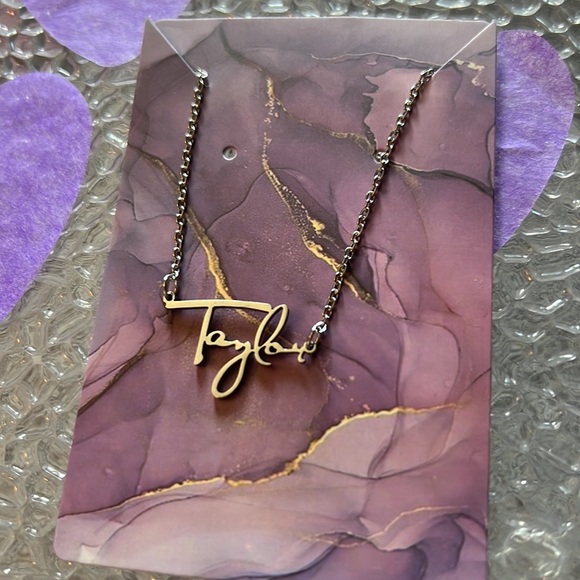 Taylor Swift Name Necklace Autograph Silver Signature Swiftie Jewelry Accessory - Picture 3 of 5